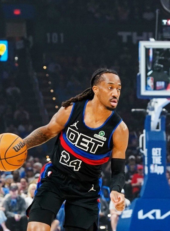 世界杯直播官网app下载中心-总决赛预演！雷霆加时114-110险胜活塞，亚历山大狂砍47分|活塞队|詹金斯|谢伊·吉尔杰斯-亚历山大|俄克拉荷马雷霆队|切特-霍姆格伦_新浪体育_新浪新闻