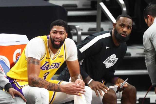 世界杯直播官网app下载中心-双星闪耀助湖人继续进步，戴维斯三分线外投得更准